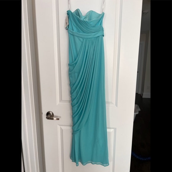 David’s Bridal Dress - Picture 2 of 5